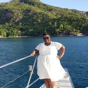 Meet your Posher, Shinetra